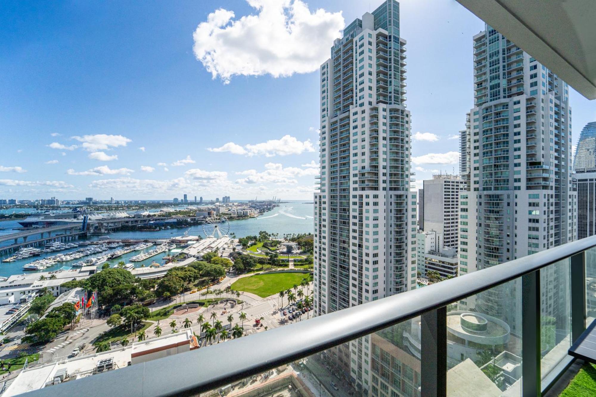 Devereaux Miami Luxury One-Bedroom And Studios Eksteriør bilde