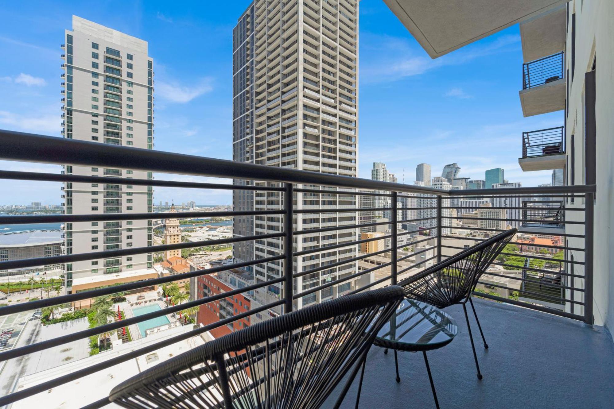 Devereaux Miami Luxury One-Bedroom And Studios Eksteriør bilde